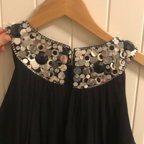 Super cute, flowy, party dress! - Picture 3 of 3